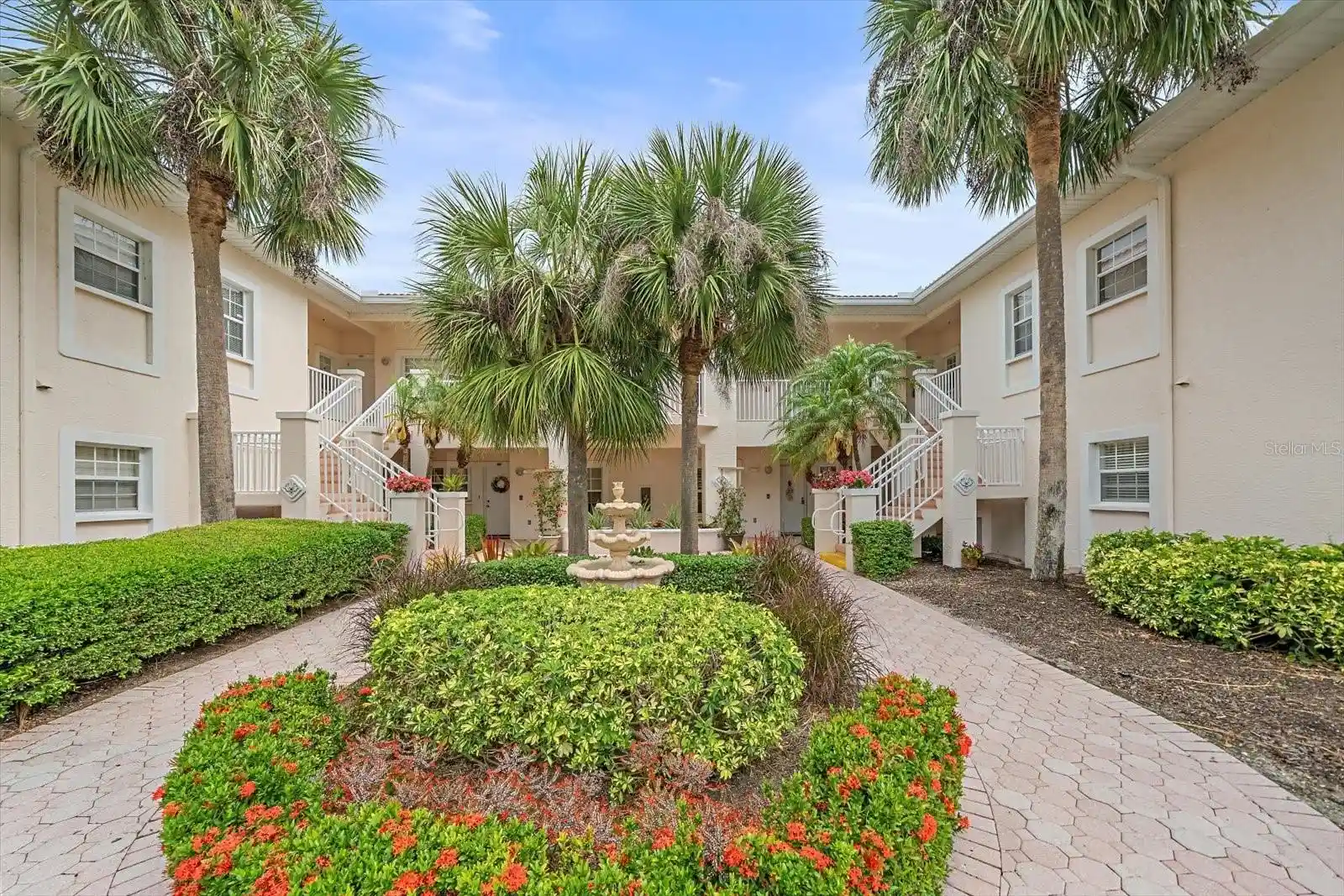 Listing Photo 1 - Condo for sale in 4244 Central Sarasota Pkwy located at 4244 Central Sarasota Pkwy, Sarasota, FL 34238 - Unit #714