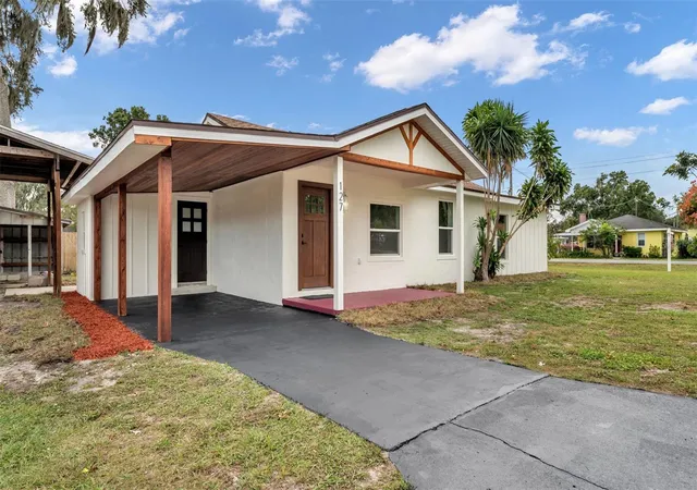 Homes for sale in Auburndale, FL | 127 Colonial Dr, Auburndale, FL 33823 | MLS# L4961801
