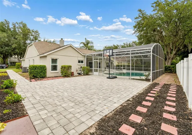 4th image of 10212 Pointview Ct, Orlando, FL 32836 | MLS# O6406734
