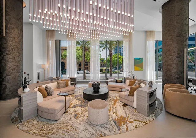 Photo 3 of Condo for sale at 275 1st Avenue S #3503, Saint Petersburg, FL 33701 | MLS# TB8507285 | Listing updated on 2026-10-10