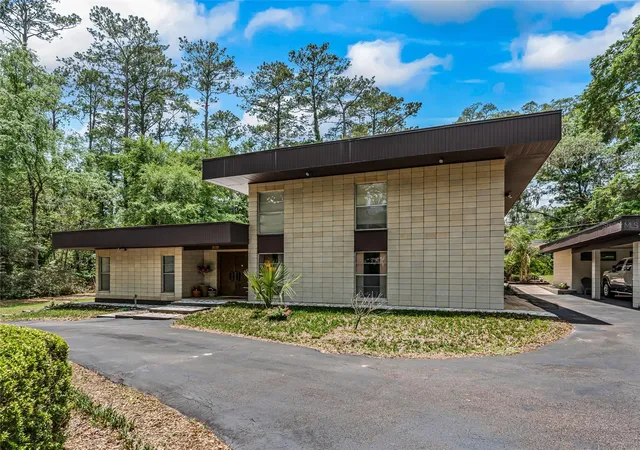 3rd image of 2510 Nw 30Th Ter, Gainesville, FL 32605 | MLS# G5112206