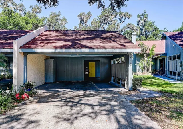 Condo for sale at 6643 Trl Ridge Dr #00, LAKELAND, FL 33813 | MLS# TB8507290