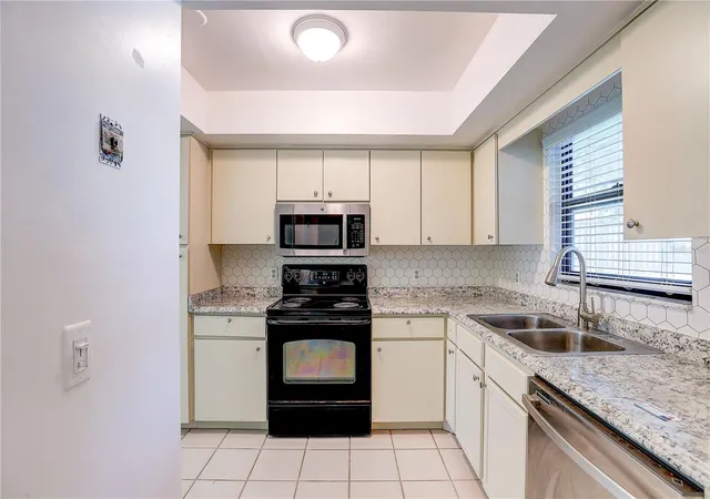 Photo 4 of Condo for sale at 6643 Trl Ridge Dr #00, Lakeland, FL 33813 | MLS# TB8507290 | Listing updated on 2026-07-20