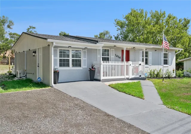 Homes for sale in Deltona, FL | 1434 Deltona Blvd, Deltona, FL 32725 | MLS# O6406745