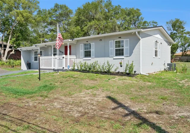 Homes for sale in Deltona, FL | 1434 Deltona Blvd, Deltona, FL 32725 | MLS# O6406745