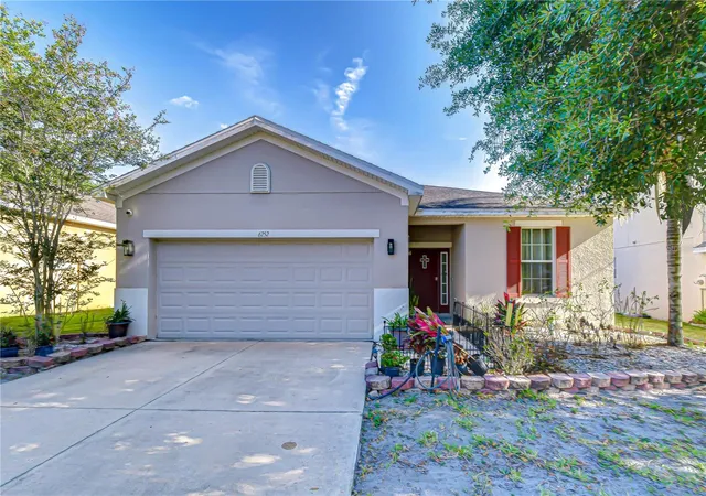 2nd image of 6252 Twin Bridges Dr, Zephyrhills, FL 33541 | MLS# TB8507305