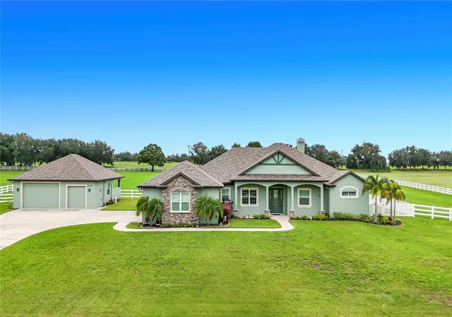 Photo 1 of Single family home for sale at 6130 Foxbrook Trl, Parrish, FL 34219 | MLS# A4693208 | Listing updated on 2026-10-19