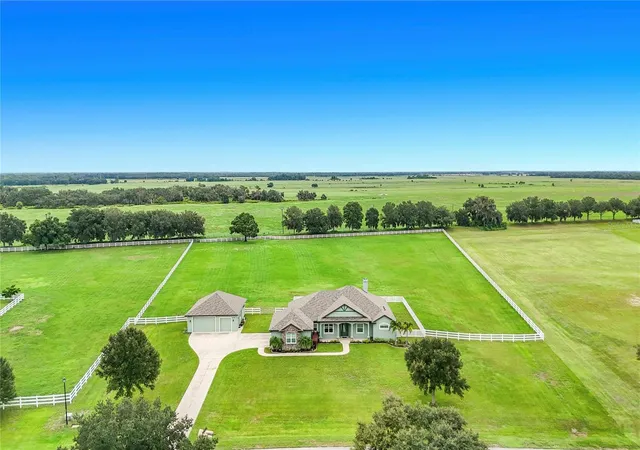 Photo 1 of Single family home for sale at 6130 Foxbrook Trl, Parrish, FL 34219 | MLS# A4693208 | Listing updated on 2026-10-19