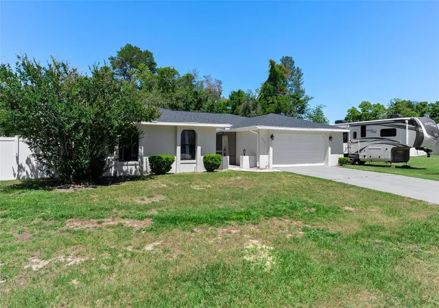 Photo 3 of Sale Pending at 5435 Sw 165th Street Rd, Ocala, FL 34473 | MLS# G5112209 | Listing updated on 2026-09-16
