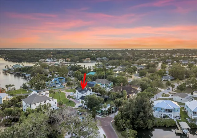 2nd image of 208 N Spring Blvd, Tarpon Springs, FL 34689 | MLS# TB8507316