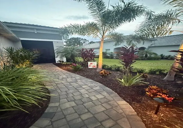 Photo 3 of Single family home for sale at 10233 Lake Wales Cir, Sarasota, FL 34241 | MLS# A4693223 | Listing updated on 2026-09-22