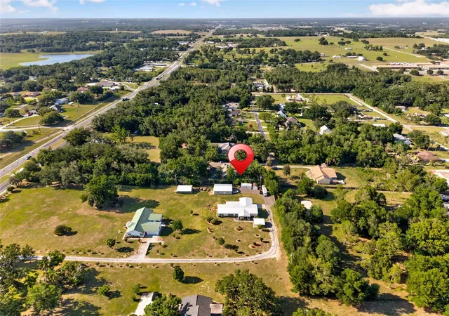 Photo 3 of Manufactured home for sale at 9706 US Hwy 301, Dade City, FL 33525 | MLS# W7885671 | Listing updated on 2026-09-22
