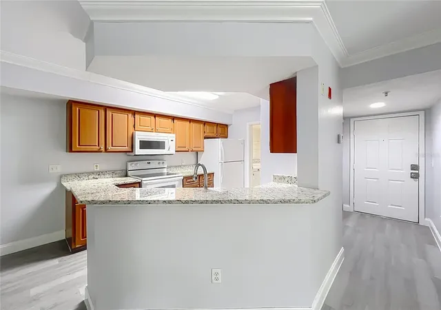 2nd image of 738 Crest Pines Dr #728, Orlando, FL 32828 | MLS# O6406825