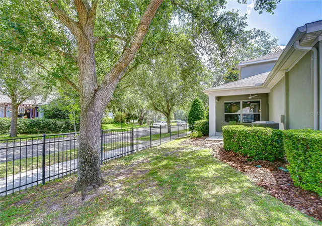 2nd image of 5301 Match Point Pl, Lithia, FL 33547 | MLS# TB8507363
