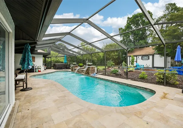 4th image of 213 N Brockfield Dr, Sun City Center, FL 33573 | MLS# TB8507368