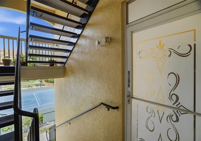 3rd image of 10764 70Th Ave #6206, Seminole, FL 33772 | MLS# TB8507371