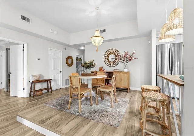 5th image of 2383 Lakeside Mews, SARASOTA, FL 34235