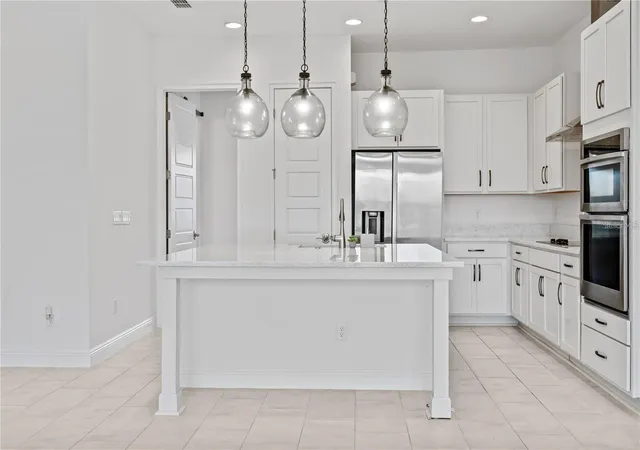 Photo 3 of Townhouse for sale at 9832 Bucklow Hl Dr, Orlando, FL 32832 | MLS# O6406875 | Listing updated on 2026-05-21