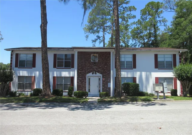 1st image of 2410 Se 16th Ave #H, Ocala, FL 34471 | MLS# OM724561
