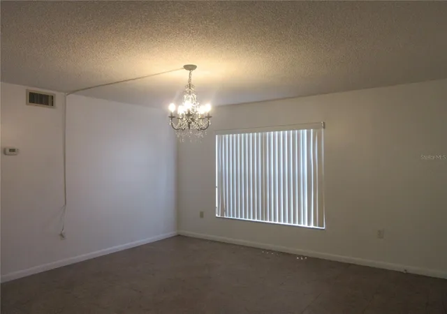 4th image of 2410 Se 16Th Ave #H, Ocala, FL 34471 | MLS# OM724561