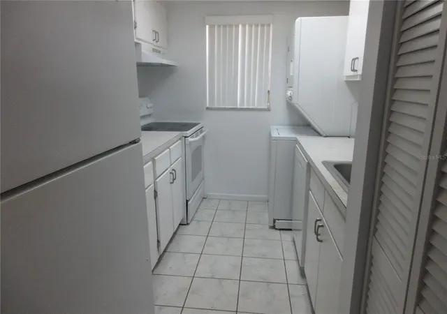 5th image of 2410 Se 16Th Ave #H, Ocala, FL 34471 | MLS# OM724561
