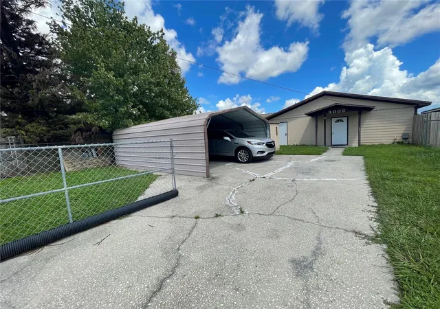 Photo 2 of Single family home for sale at 3008 Skyview Dr, Lakeland, FL 33801 | MLS# L4961810 | Listing updated on 2026-09-15