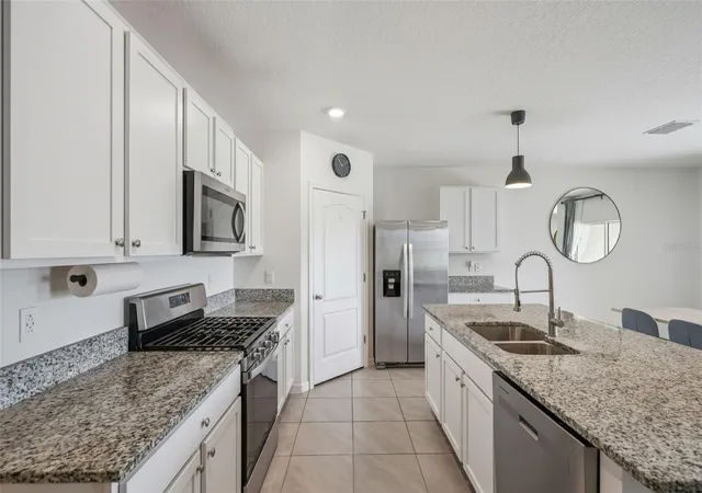 Photo 4 of Single family home for sale at 623 Lazio Cir, Debary, FL 32713 | MLS# O6406891 | Listing updated on 2026-09-25