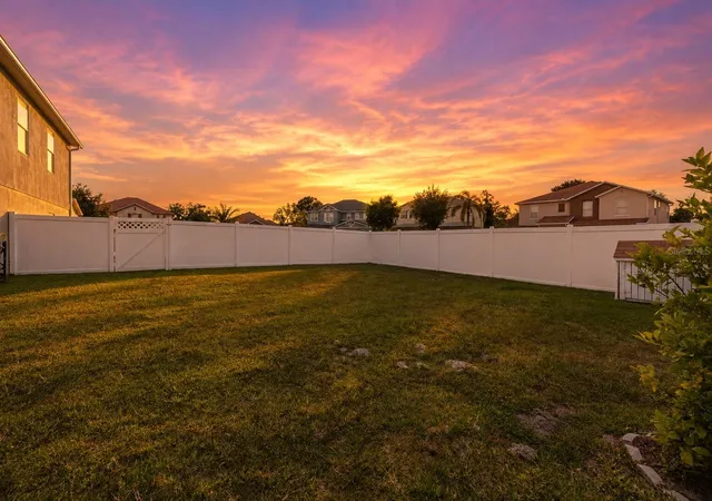 Photo 3 of Single family home for sale at 831 Neptune Pointe Ln, Kissimmee, FL 34744 | MLS# S5149687 | Listing updated on 2026-09-14