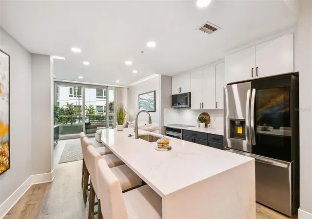 Photo 2 of Condo for sale at 912 Channelside Dr #2316, Tampa, FL 33602 | MLS# TB8507463 | Listing updated on 2026-09-15