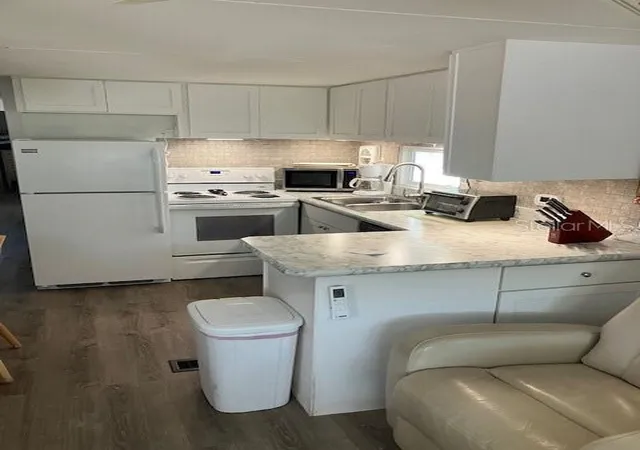 5th image of 800 Chesapeake Dr #42, Tarpon Springs, FL 34689 | MLS# TB8507466