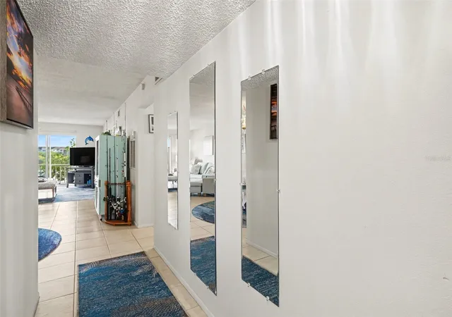 4th image of 3915 Lake Bayshore Dr, BRADENTON, FL 34205