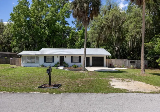 Homes for sale in San Mateo, FL | 113 Browns Rd, San Mateo, FL 32187 | MLS# GC540262