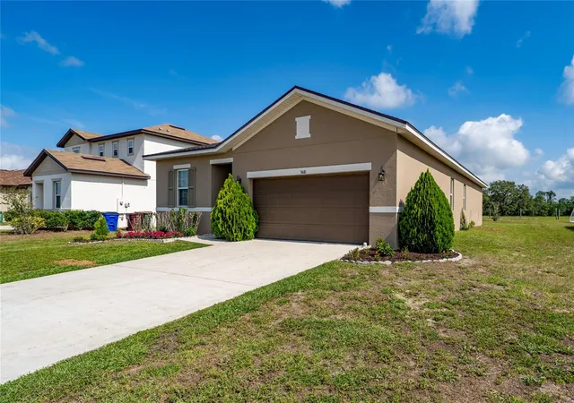 Photo 2 of Sale Pending at 5610 Western Sun Dr, Saint Cloud, FL 34771 | MLS# S5149696 | Listing updated on 2026-08-28