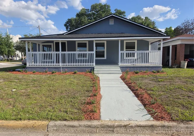 Homes for sale in Lake Wales, FL | 201 Dr J A Wiltshire Ave W, Lake Wales, FL 33853 | MLS# S5149697