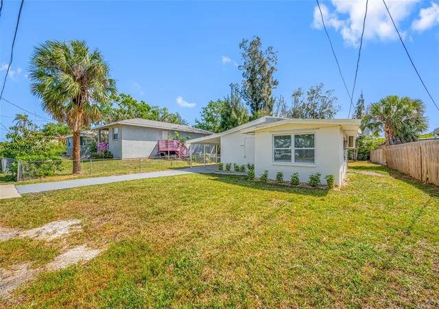 Photo 4 of Single family home for sale at 6908 11th Avenue E, Palmetto, FL 34221 | MLS# A4693269 | Listing updated on 2026-09-28