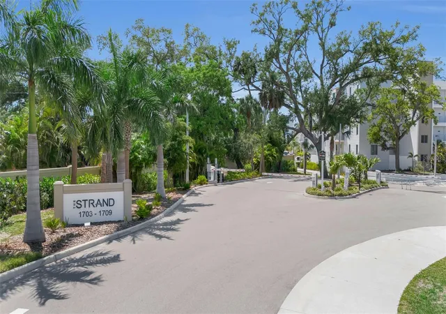 2nd image of 1703 N Tamiami Trl, SARASOTA, FL 34234