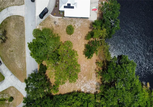3rd image of 1105 Ashland, Tarpon Springs, FL 34689 | MLS# TB8507492