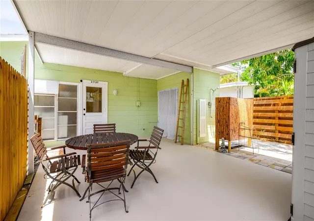 Photo 3 of Sale Pending at 2920 57th Street S, Gulfport, FL 33707 | MLS# TB8507494 | Listing updated on 2026-10-20