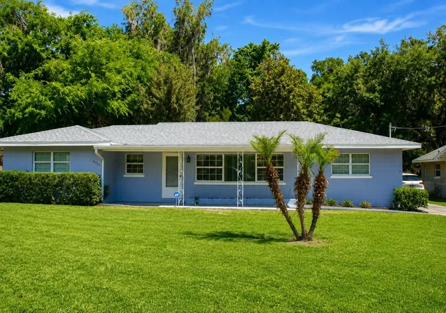 1st image of 4331 Magnolia Ave, Leesburg, FL 34748 | MLS# L4961818