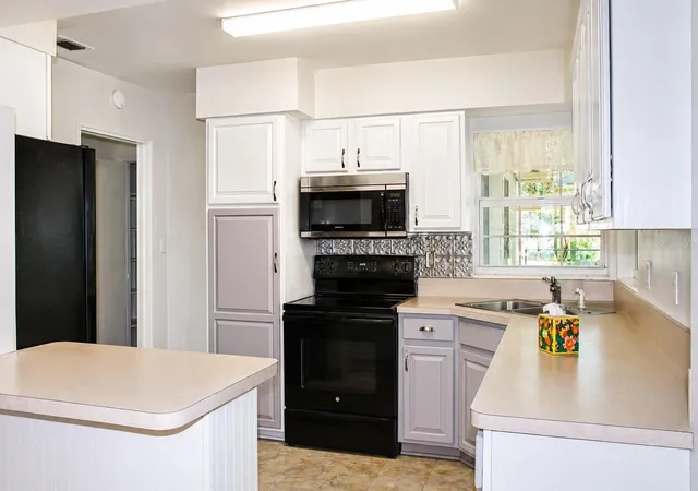 3rd image of 4331 Magnolia Ave, Leesburg, FL 34748 | MLS# L4961818