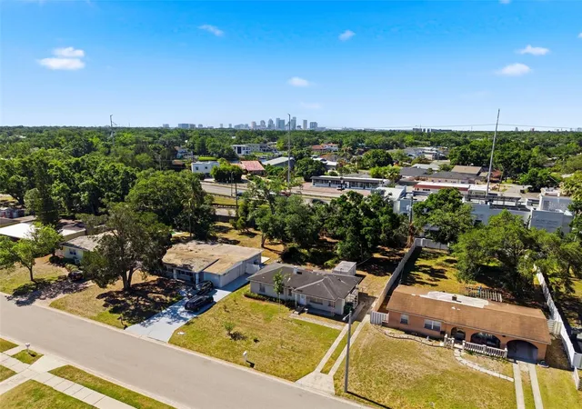 3rd image of 1712 W Ferris Ave, Tampa, FL 33603 | MLS# TB8507536