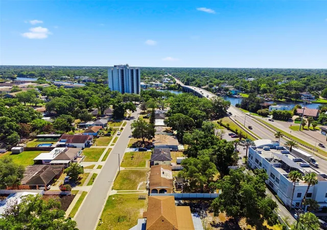 33rd image of 1712 W Ferris Ave, Tampa, FL 33603 | MLS# TB8507536