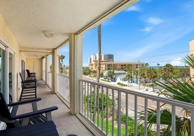 Homes for sale in Indian Rocks Beach, FL | 1005 Gulf Blvd #10, Indian Rocks Beach, FL 33785 | MLS# TB8507544
