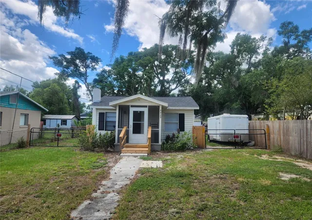 1st image of 2429 Lakeview St, Lakeland, FL 33801 | MLS# P4938706