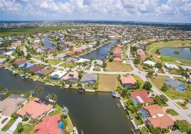 3rd image of 507 Madrid Blvd, Punta Gorda, FL 33950 | MLS# C7526055