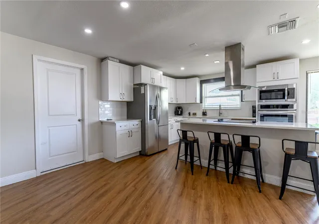 4th image of 800 S Keene Rd, Clearwater, FL 33756 | MLS# TB8507584