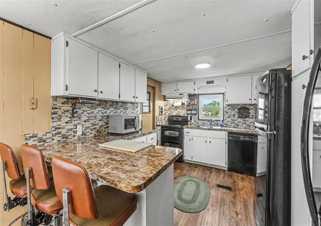 Homes for sale in Mulberry, FL | 3490 Espo Dr, Mulberry, FL 33860 | MLS# L4961823