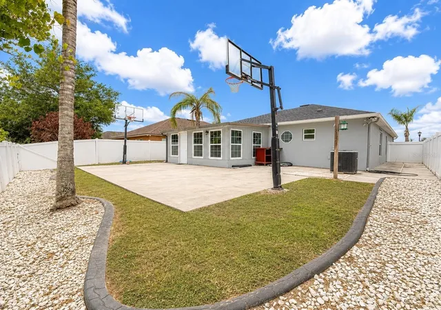 Photo 2 of Single family home for sale at 2221 Paria Ln, Kissimmee, FL 34758 | MLS# O6407028 | Listing updated on 2026-09-23
