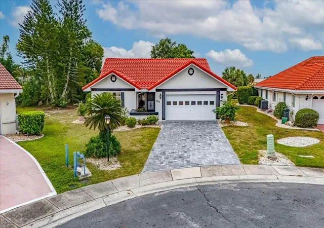 Photo 3 of Single family home for sale at 705 Westmont Way, Sun City Center, FL 33573 | MLS# TB8507598 | Listing updated on 2026-10-07
