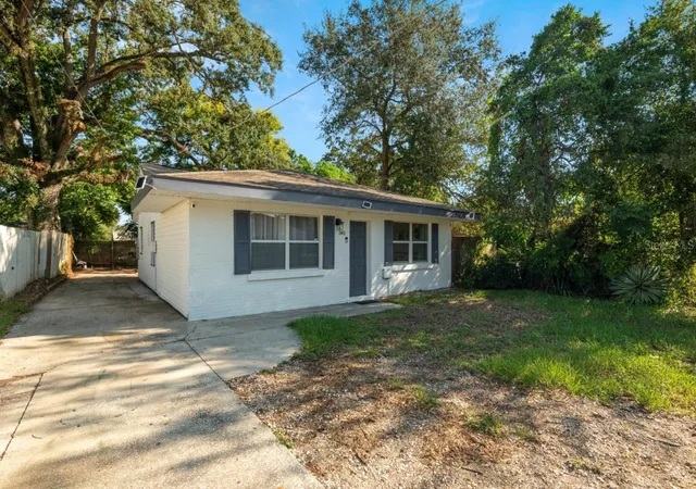 2nd image of 341 Avenue L Ne, Winter Haven, FL 33881 | MLS# O6407035